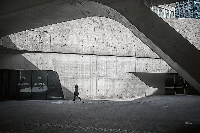 S. 10, Dongdaemun Design Plaza Detail